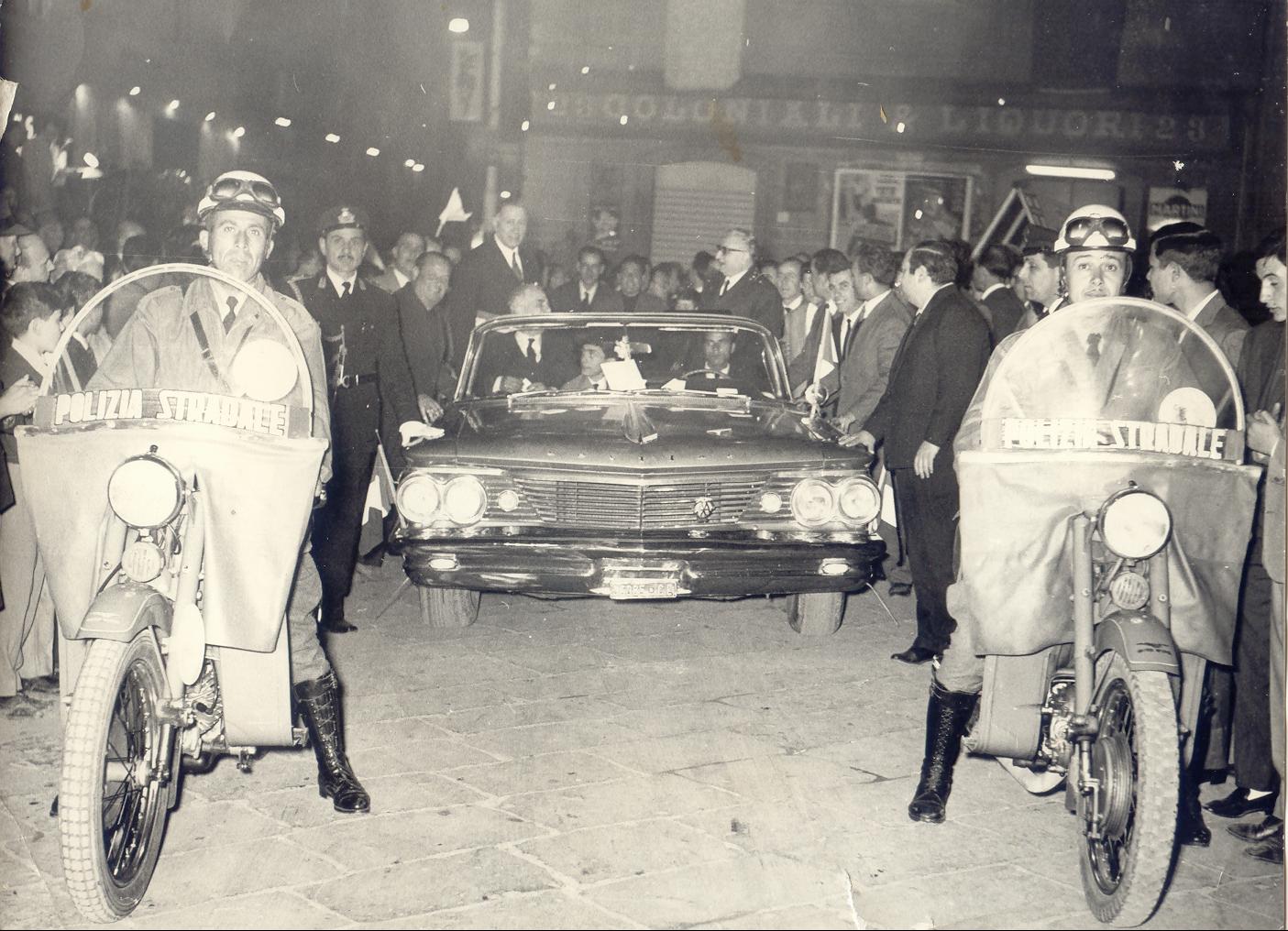 Giovanni Leone in visita a Grumo