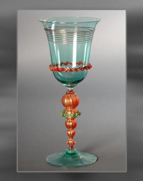 Calice vetro soff.  con coppa verde acquamarina decorata e stelo globi sovrapposti