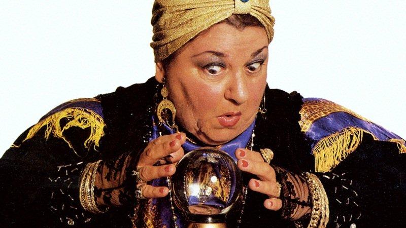 cartomante_fattucchiera_strega_sfera-cristallo_futuro_tarocchi_brillante-laureato-offresi_fattura_magia_storia-vera_verita_italia_milano