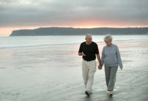 Romanticamente mano nella mano